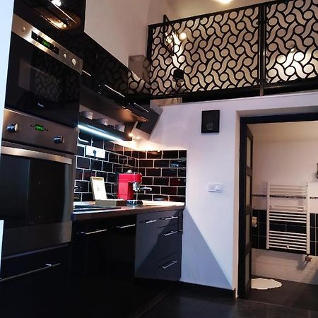 Downtown Deluxe Apartment Егер Екстериор снимка